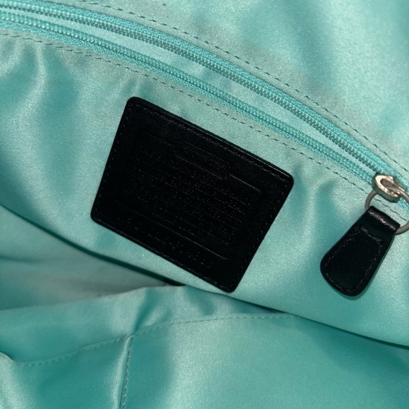 COACH Laura Black Leather Hobo purse with Patent Leather trim C1026- F14886 - Picture 10 of 16